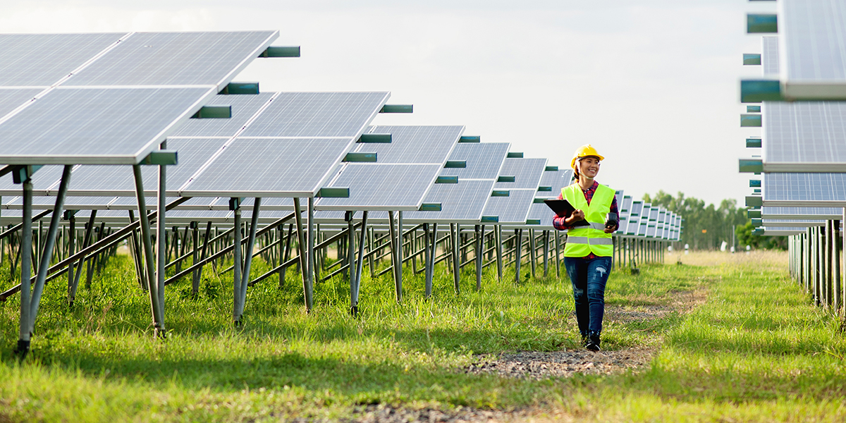 Solar installer